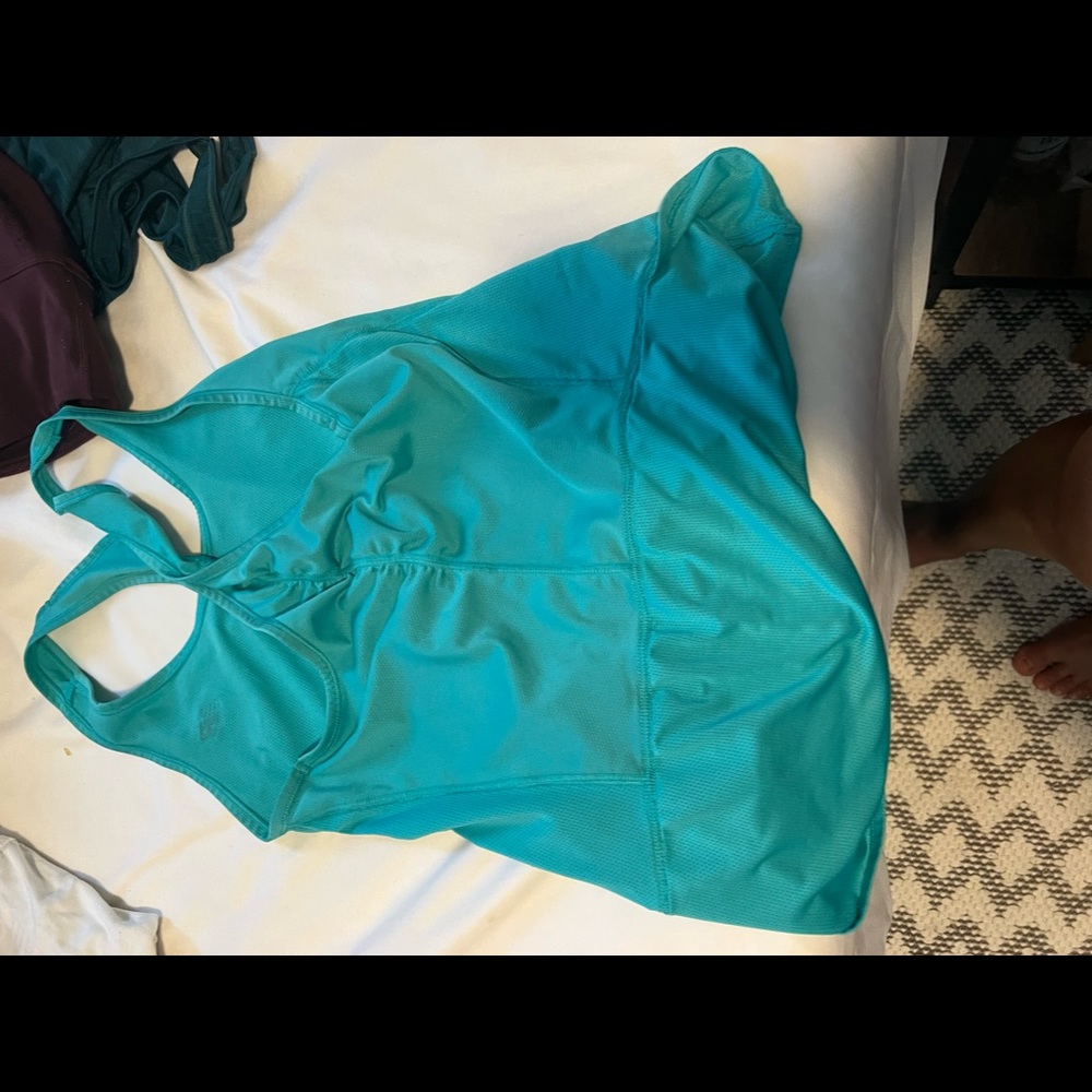 Blue new balance top